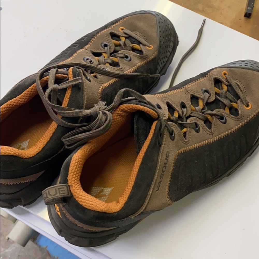 Vasque shoes